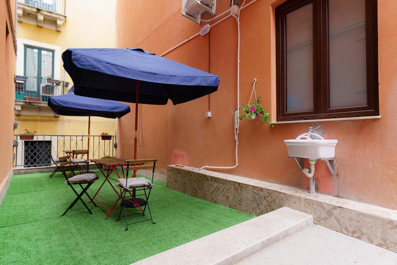 Casta Diva Holiday Rooms Catania Exterior photo